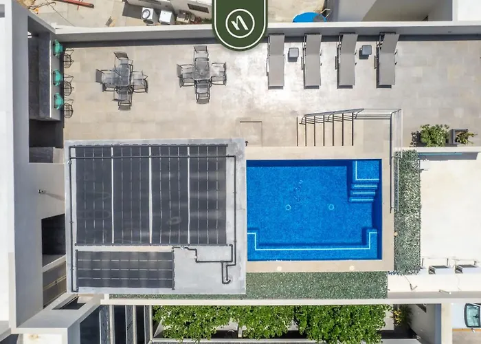 Centric In Downtown - Rooftop Pool - Terrace Holiday home