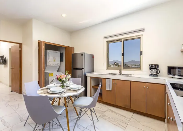 Сasa de vacaciones Centric In Downtown - Rooftop Pool - Terrace Cabo San Lucas